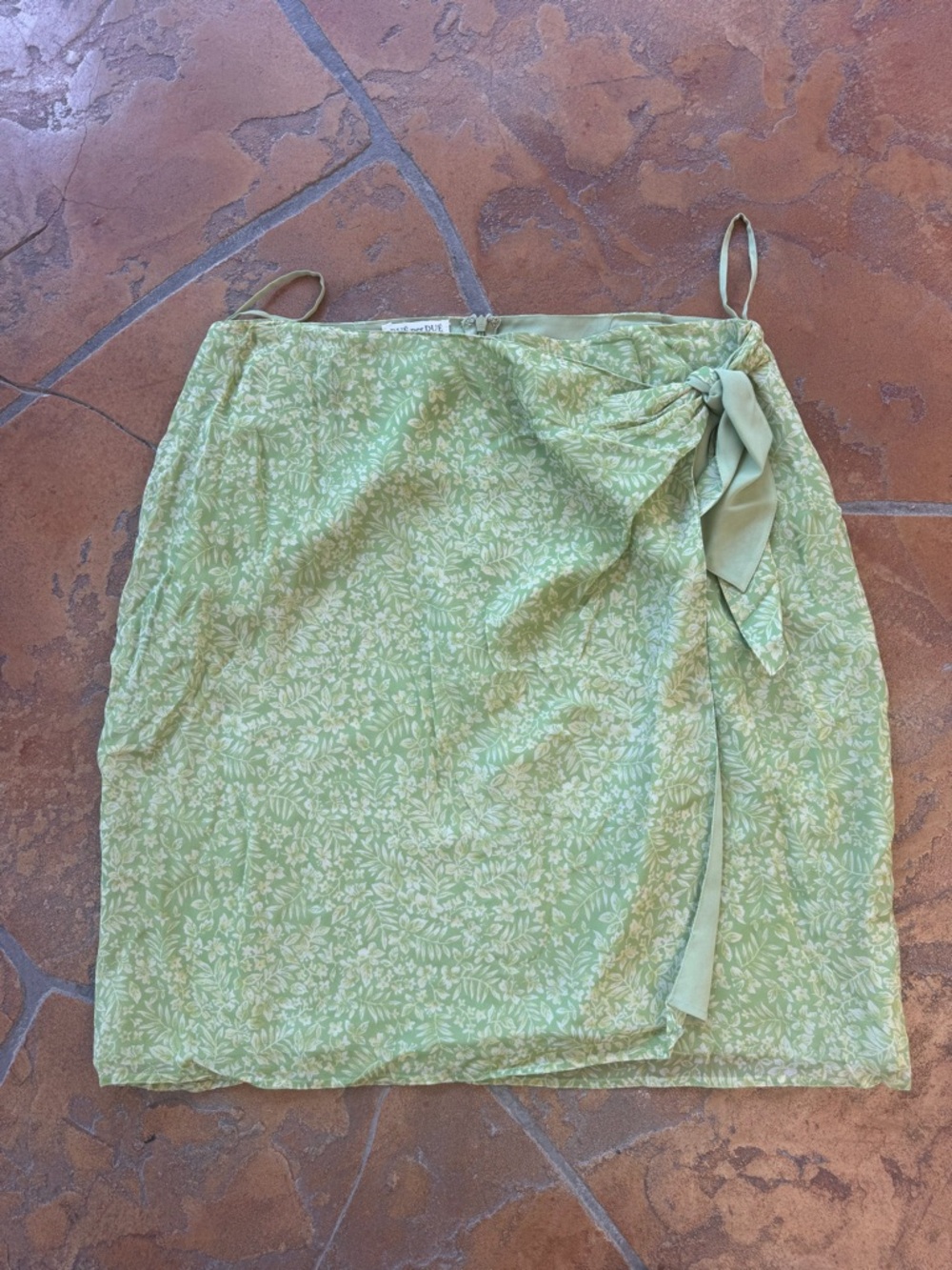 Vintage 90s DUE per DUE Green Floral Silk Wrap Skirt Bow Accent midi Size 14